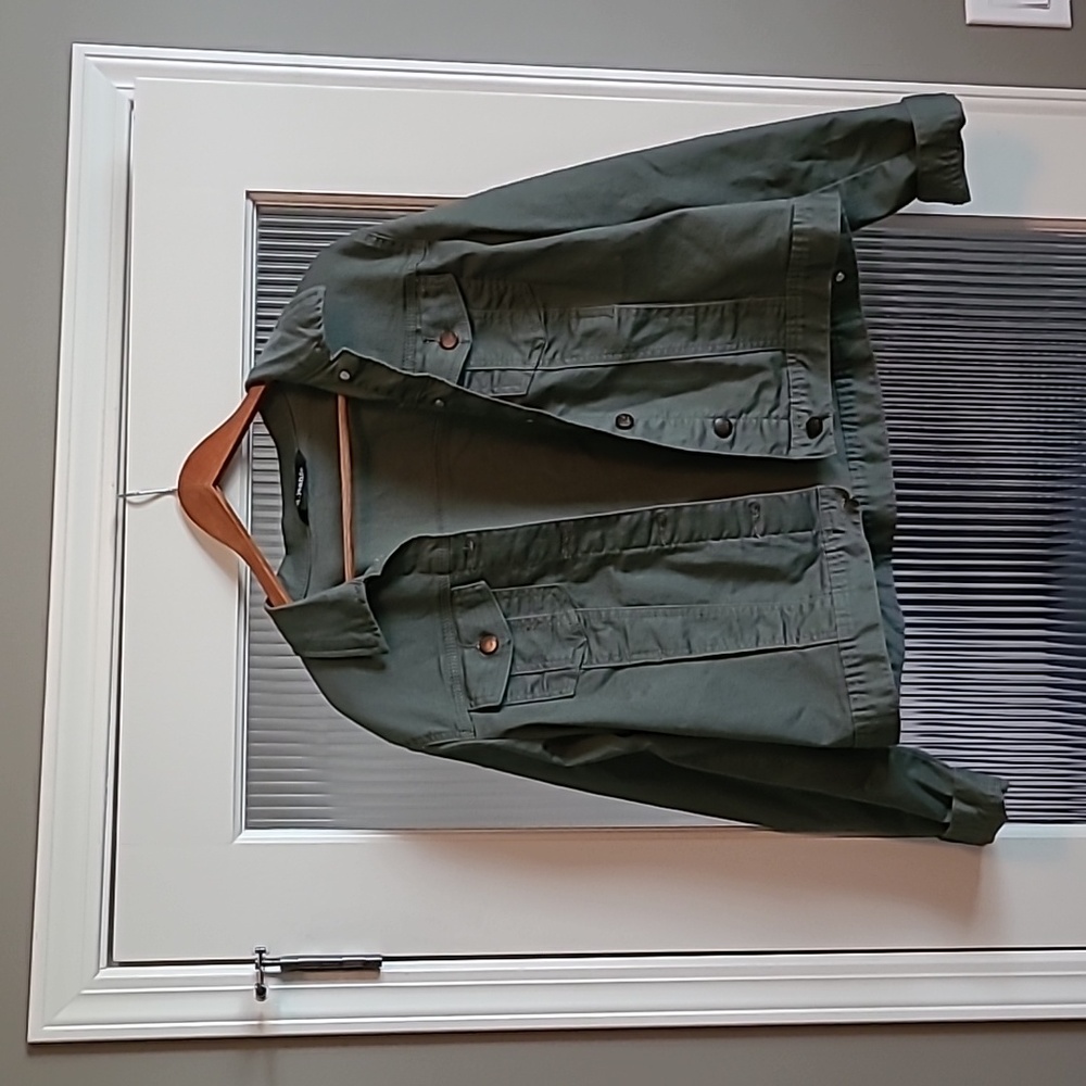 Light khaki green cropped denim jacket